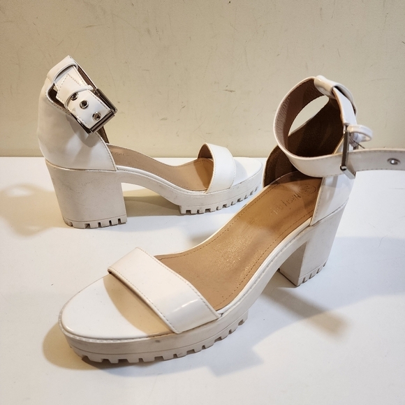 Nasty Gal White Platform Wrap Ankle Sandals size 9 - Picture 3 of 14